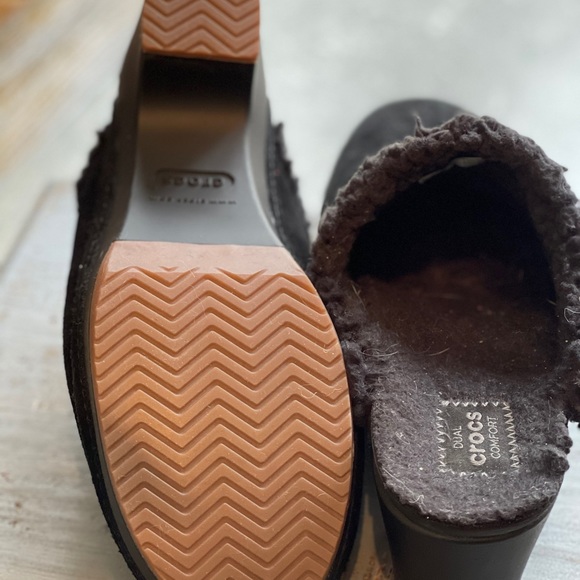 Crocs Clogs - Picture 4 of 4